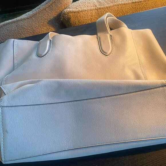 🤍 Coach Derby Tote – Soft Chalk Ivory White - Pebbled Leather Elegance 🤍 - Picture 5 of 5